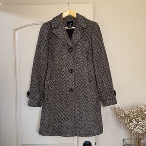 East 5th |Women's Brown and Beige Herringbone Coat | Size Small